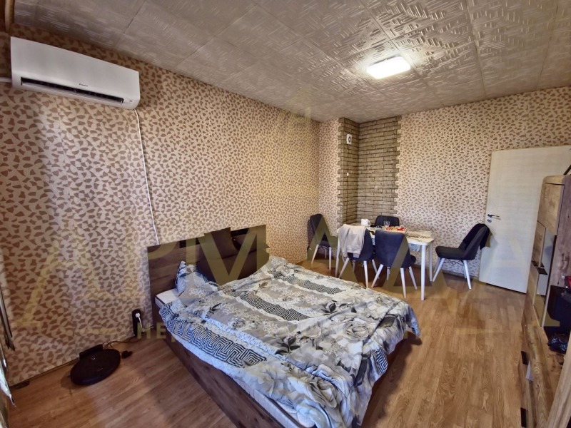 For Sale  2 bedroom Plovdiv , Izgrev , 64 sq.m | 74541180 - image [4]