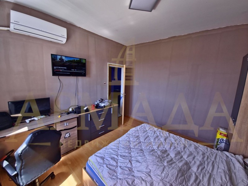 For Sale  2 bedroom Plovdiv , Izgrev , 64 sq.m | 74541180 - image [2]
