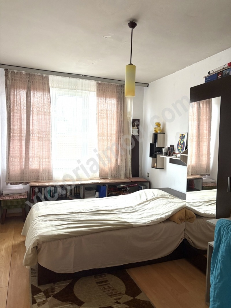 Продава 3-СТАЕН, гр. Велико Търново, Център, снимка 2 - Апартаменти - 53334434