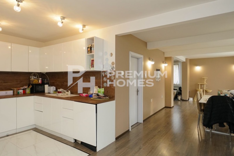 Продава КЪЩА, гр. София, Княжево, снимка 2 - Къщи - 53030623