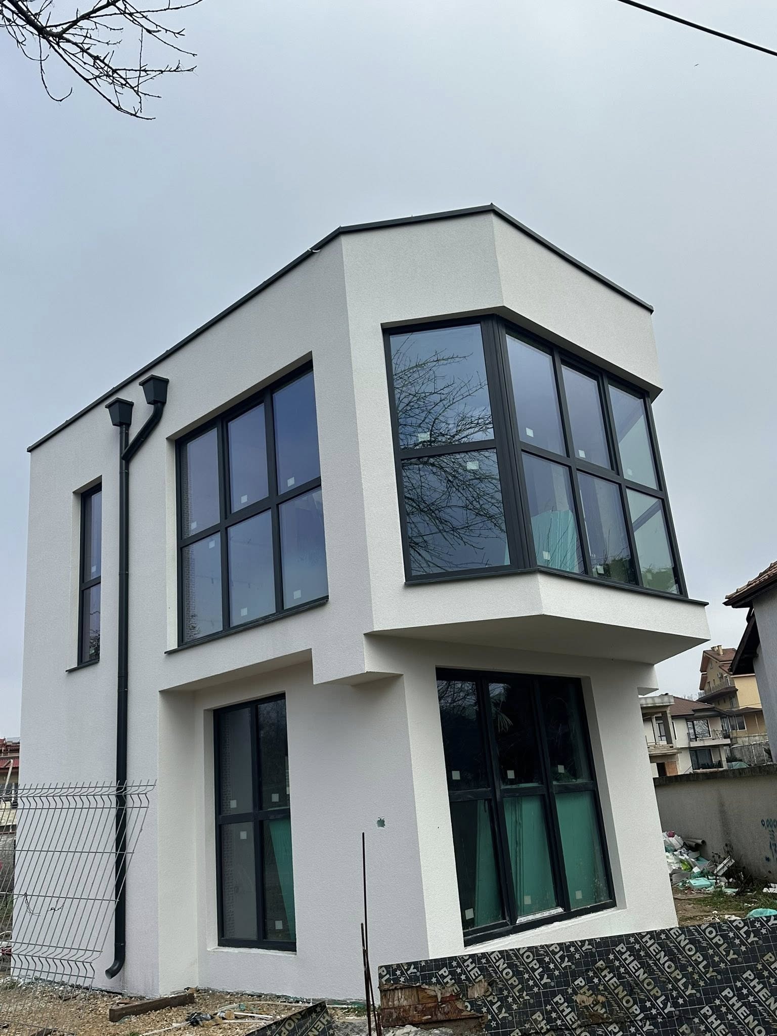 Продава КЪЩА, гр. Варна, м-т Горна Трака