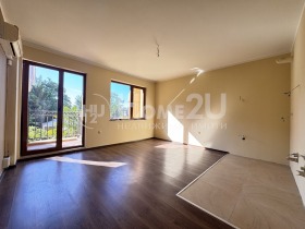 1 quarto m-t Alen mak, Varna