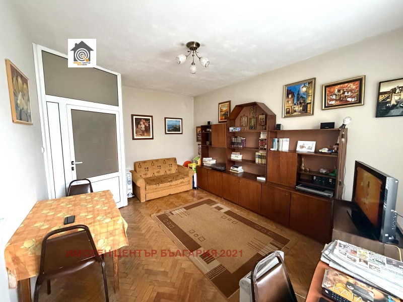 Продава 2-СТАЕН, град София, Надежда 4 • 135000 € / 264037.05 лв. • 82349165 1