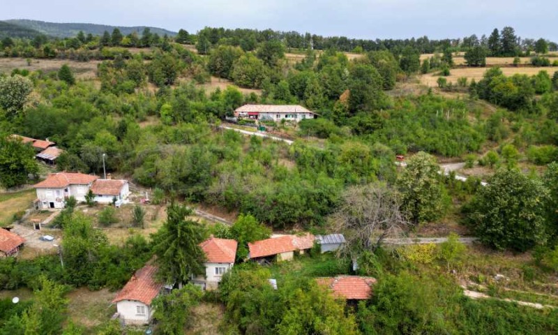 Till salu  Hus region Gabrovo , Sevlievo , 117 kvm | 50471738 - bild [9]