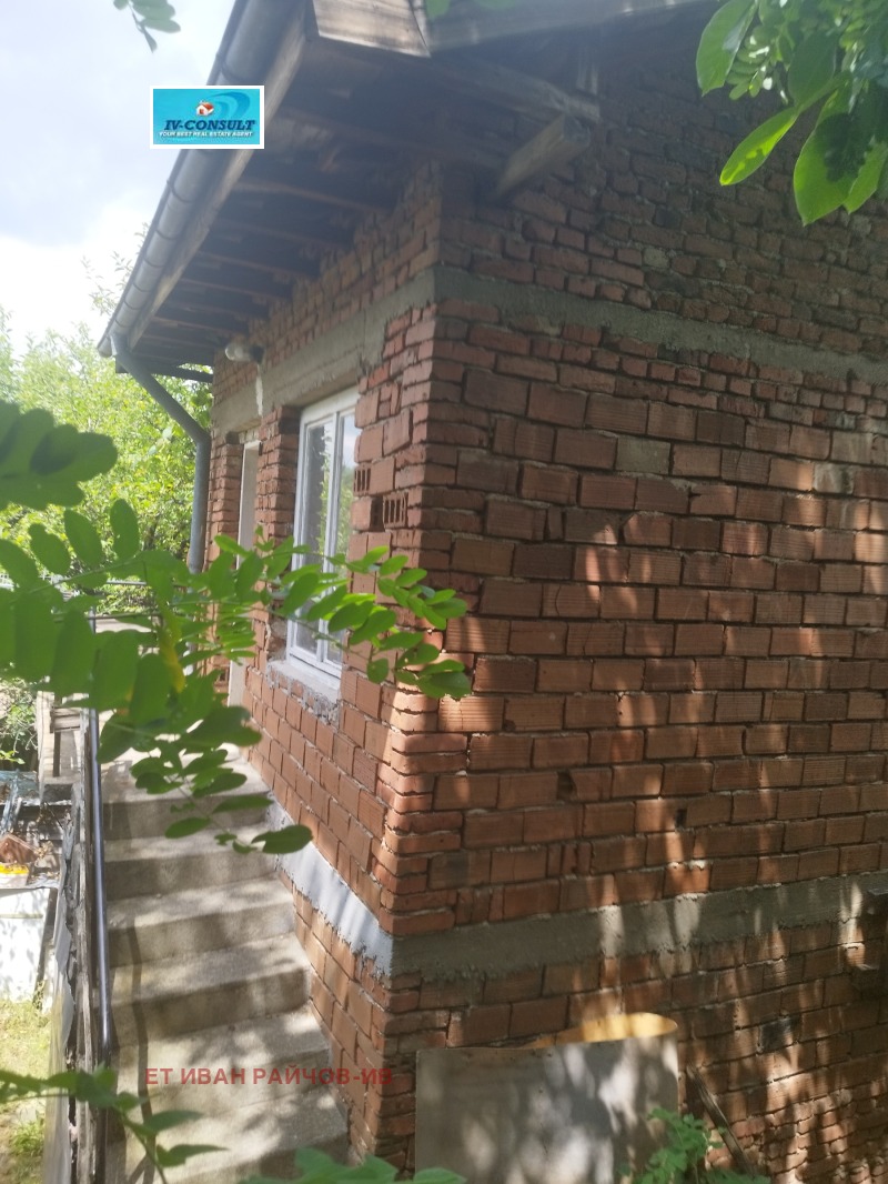 Till salu  Hus region Kyustendil , Blatino , 66 kvm | 68848475 - bild [4]