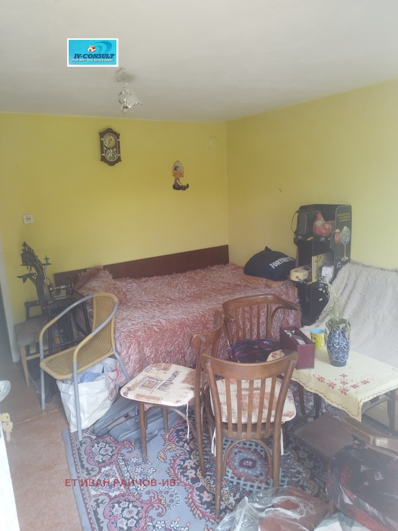 Till salu  Hus region Kyustendil , Blatino , 66 kvm | 68848475 - bild [5]