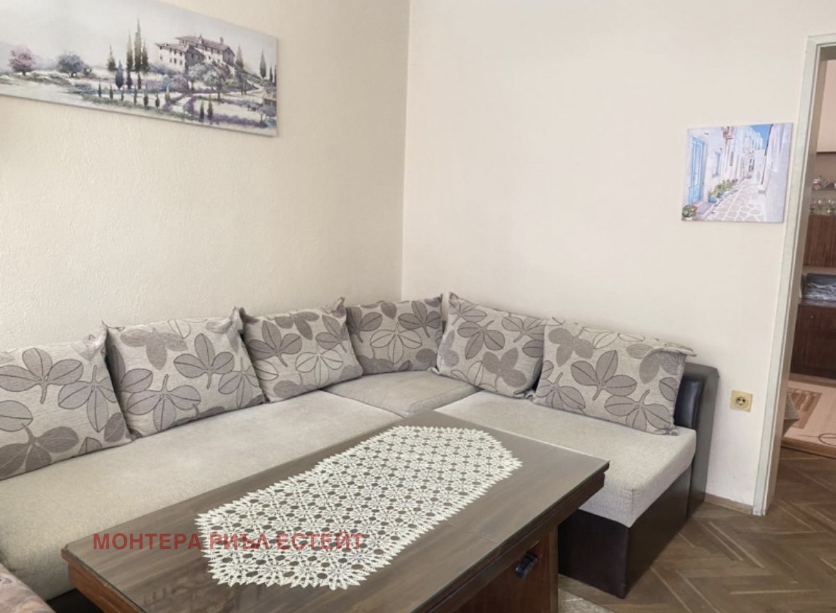 Продава 4-СТАЕН, гр. Варна, Конфуто, снимка 2 - Апартаменти - 53957316