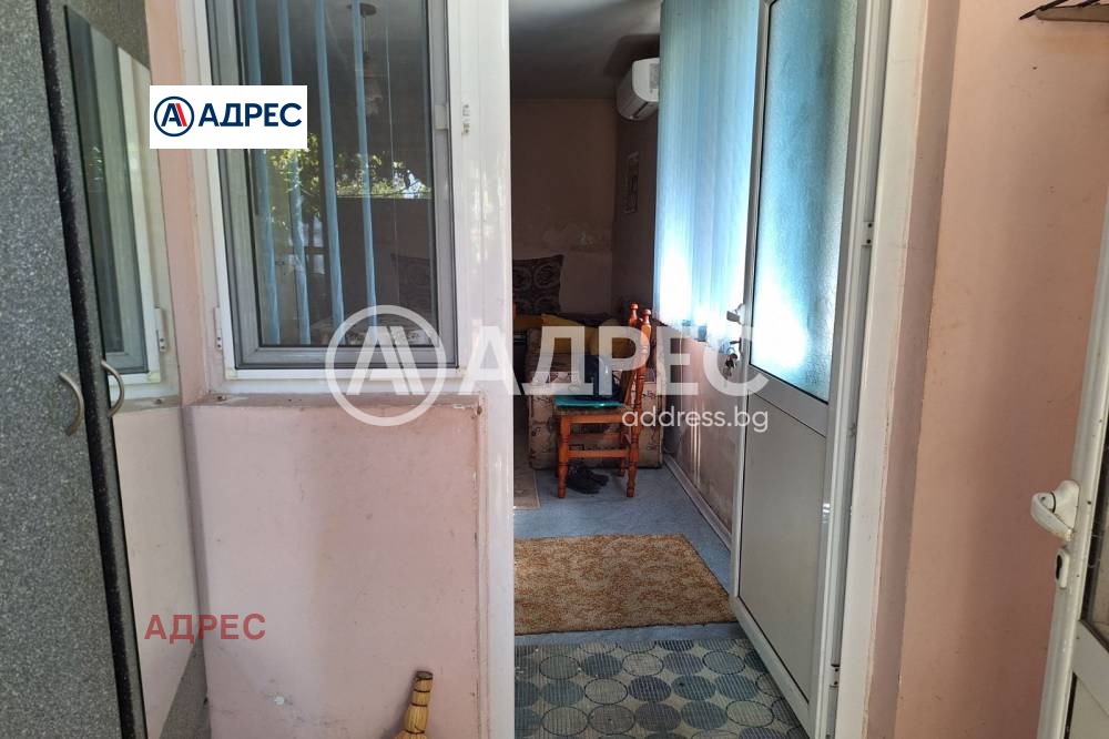 Продава ЕТАЖ ОТ КЪЩА, гр. Белослав, област Варна, снимка 4 - Етаж от къща - 53267186