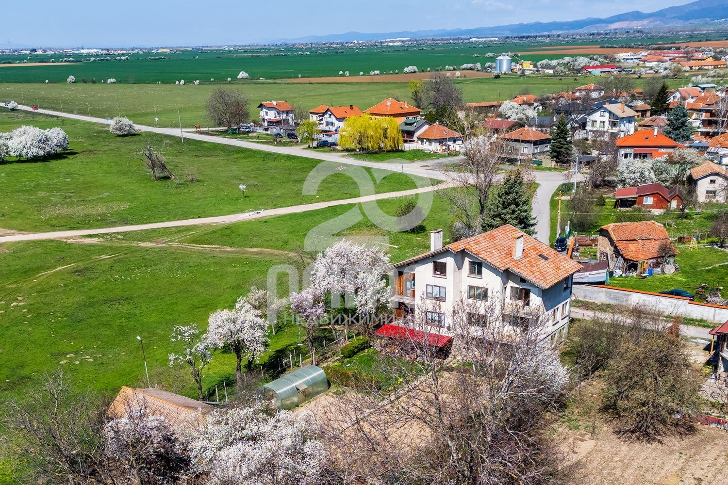 Продава КЪЩА, с. Петково, област София област