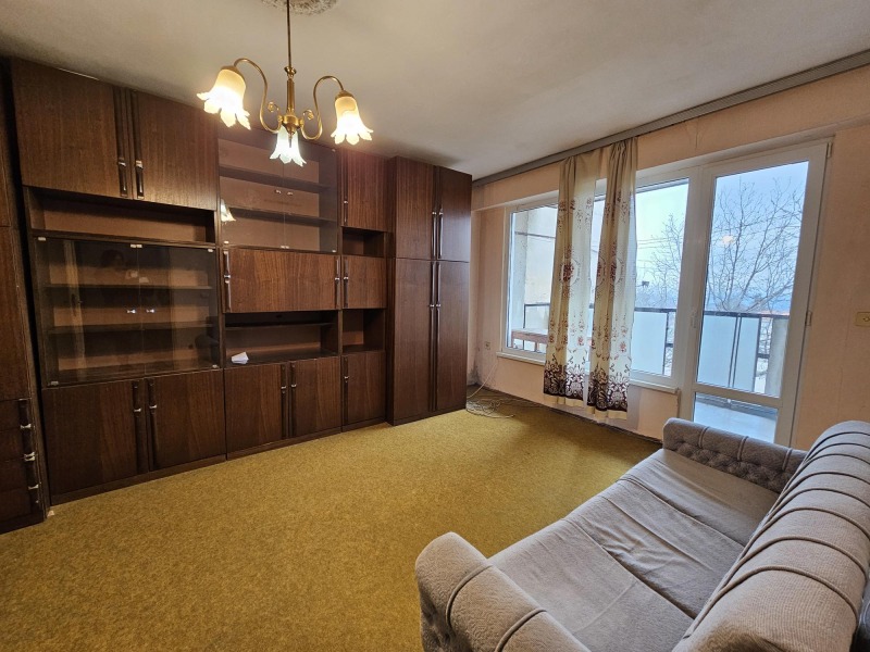 Продава 3-СТАЕН, гр. Лясковец, област Велико Търново