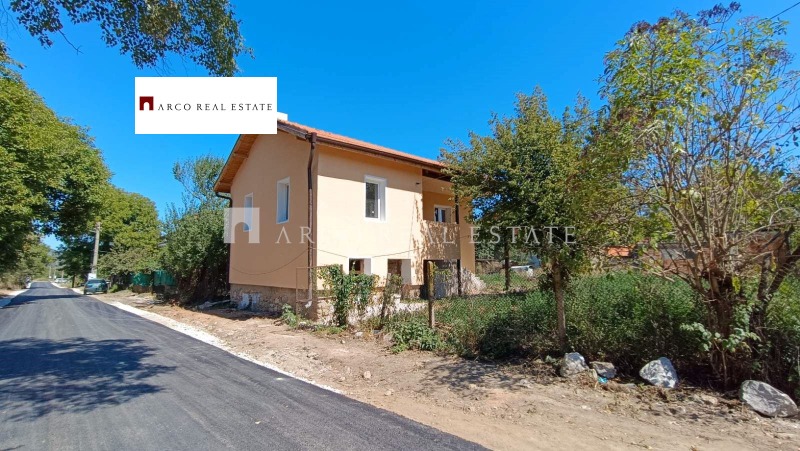 Продава КЪЩА, с. Скравена, област София област