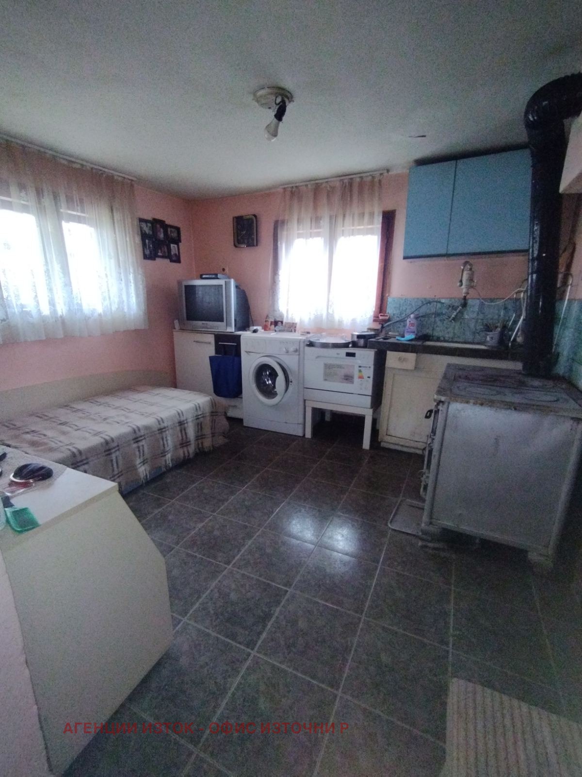 Продава КЪЩА, с. Ковачевци, област София област, снимка 4 - Къщи - 53970455