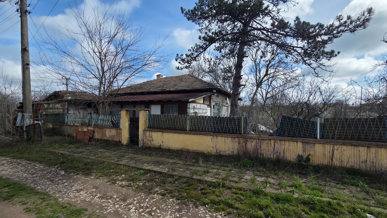 Продава КЪЩА, с. Василево, област Добрич