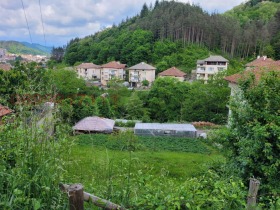 Grund Zlatograd, region Smolyan 1