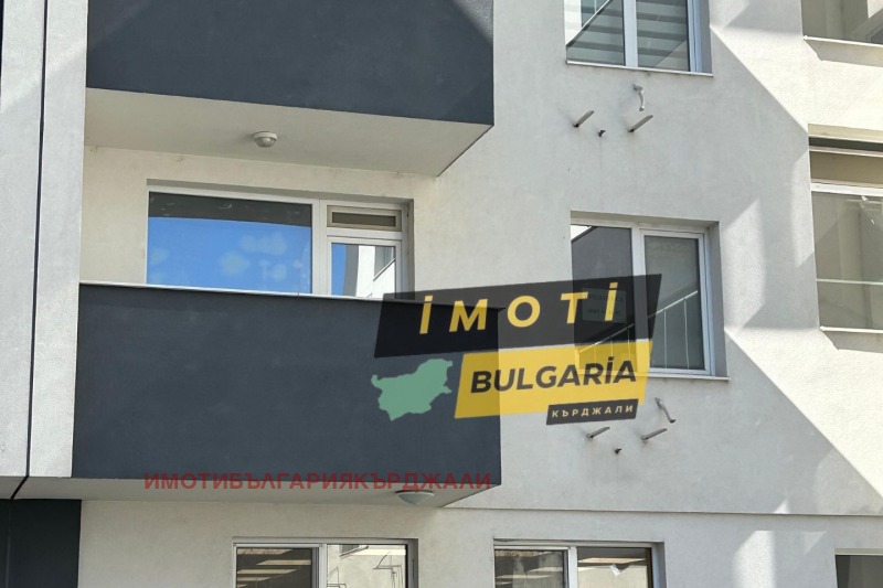 Продава  3-стаен, област Кърджали, гр. Момчилград •  112 350 EUR • ID 92583458 — holmes.bg - [1] 