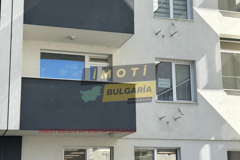Προς πώληση  2 υπνοδωμάτια περιοχή Κάρτζαλι , Μομτσηλγραδ , 140 τ.μ | 78874350