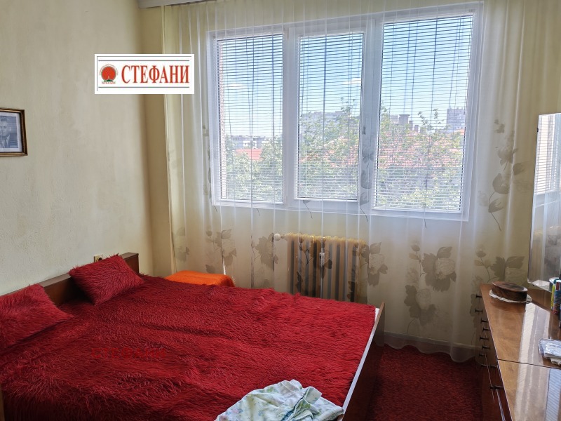 En venta  2 dormitorios Ruse , Vazrazhdane , 97 metros cuadrados | 53550035 - imagen [6]