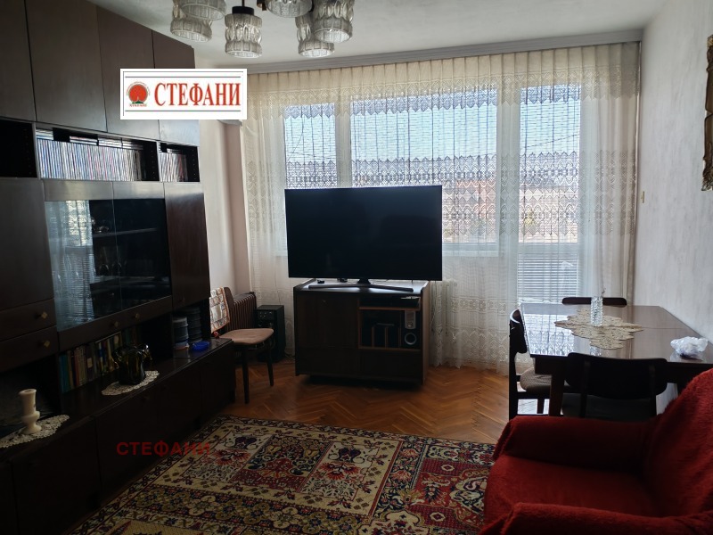 En venta  2 dormitorios Ruse , Vazrazhdane , 97 metros cuadrados | 53550035 - imagen [4]