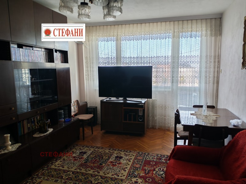 En venta  2 dormitorios Ruse , Vazrazhdane , 97 metros cuadrados | 53550035 - imagen [3]