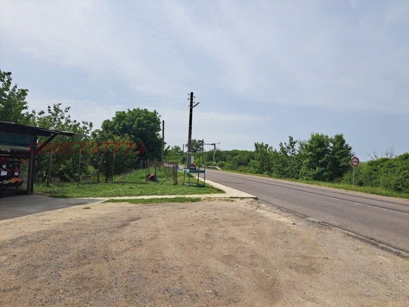 Продава КЪЩА, с. Тракия, област Стара Загора, снимка 11 - Къщи - 52769948