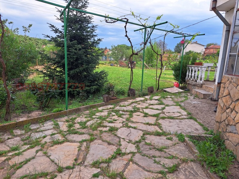 Продава КЪЩА, с. Тракия, област Стара Загора, снимка 9 - Къщи - 52769948