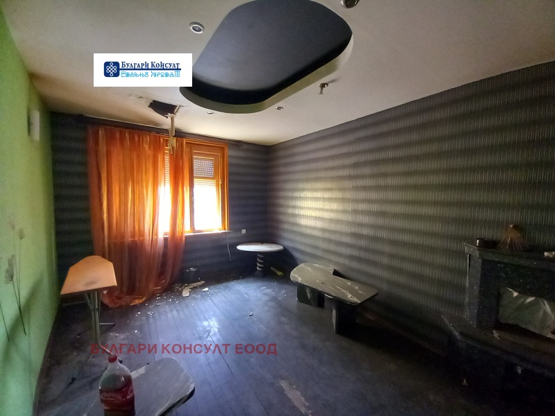 Продава  3-стаен град Кюстендил , Център , 77 кв.м | 87422362 - изображение [2]