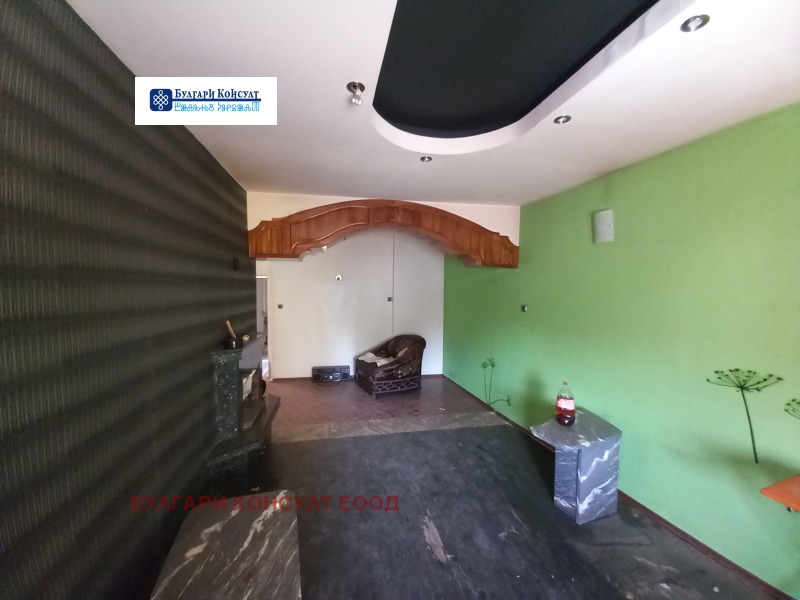 Продава  3-стаен град Кюстендил , Център , 77 кв.м | 87422362 - изображение [4]