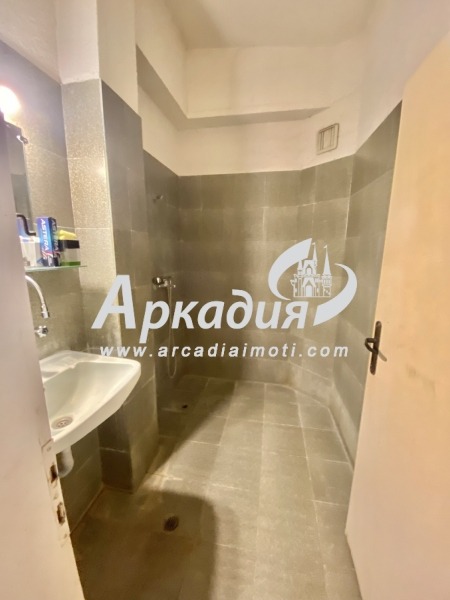 For Sale  3+ bedroom Plovdiv , Vastanicheski , 130 sq.m | 54952594 - image [9]