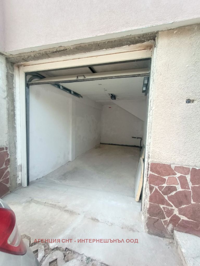 Продава ГАРАЖ, ПАРКОМЯСТО, гр. София, Кръстова вада, снимка 9 - Гаражи и паркоместа - 54841929
