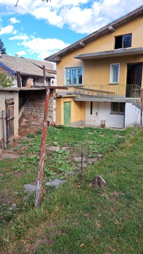 Продажба на имоти в с. Бойково, област Пловдив - изображение 2 