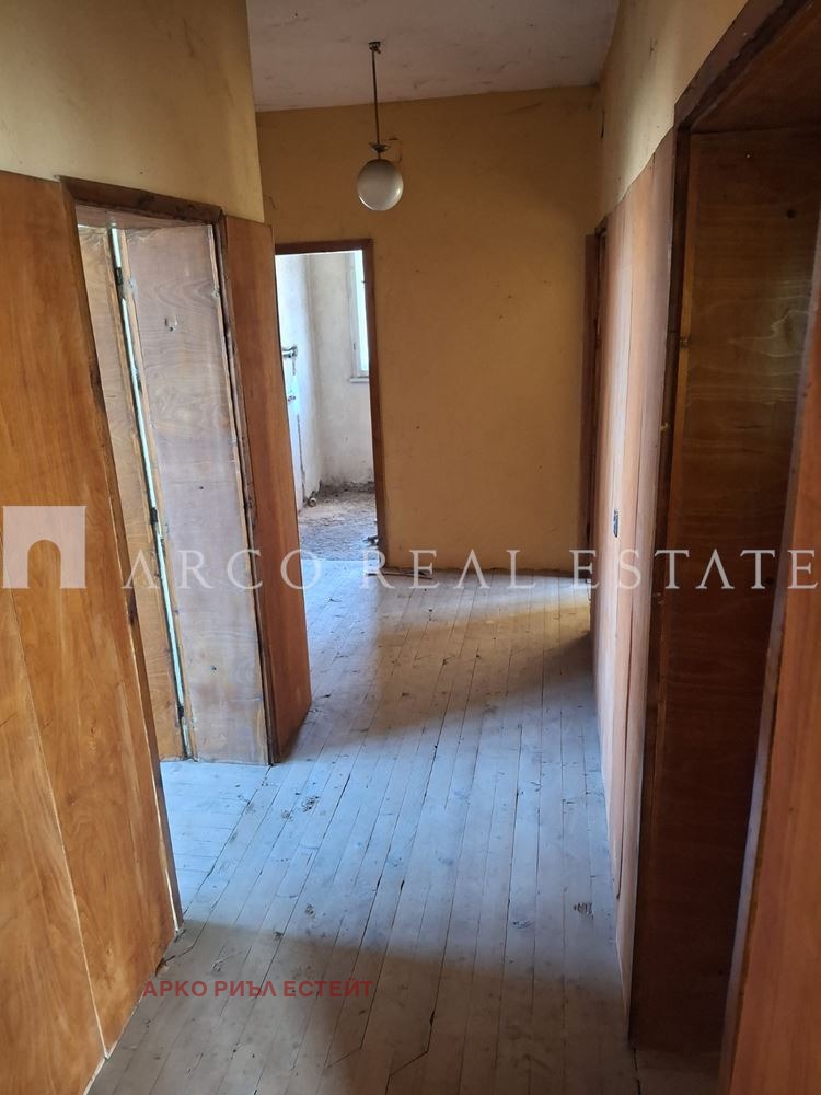 Продава ЕТАЖ ОТ КЪЩА, гр. Вършец, област Монтана, снимка 6 - Етаж от къща - 54187197