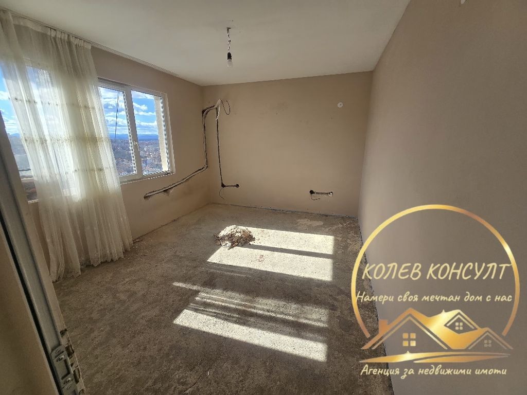 Продава МНОГОСТАЕН, гр. Хасково, Любен Каравелов, снимка 2 - Апартаменти - 53623186