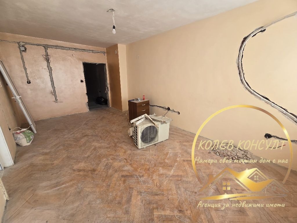 Продава МНОГОСТАЕН, гр. Хасково, Любен Каравелов, снимка 5 - Апартаменти - 53623186