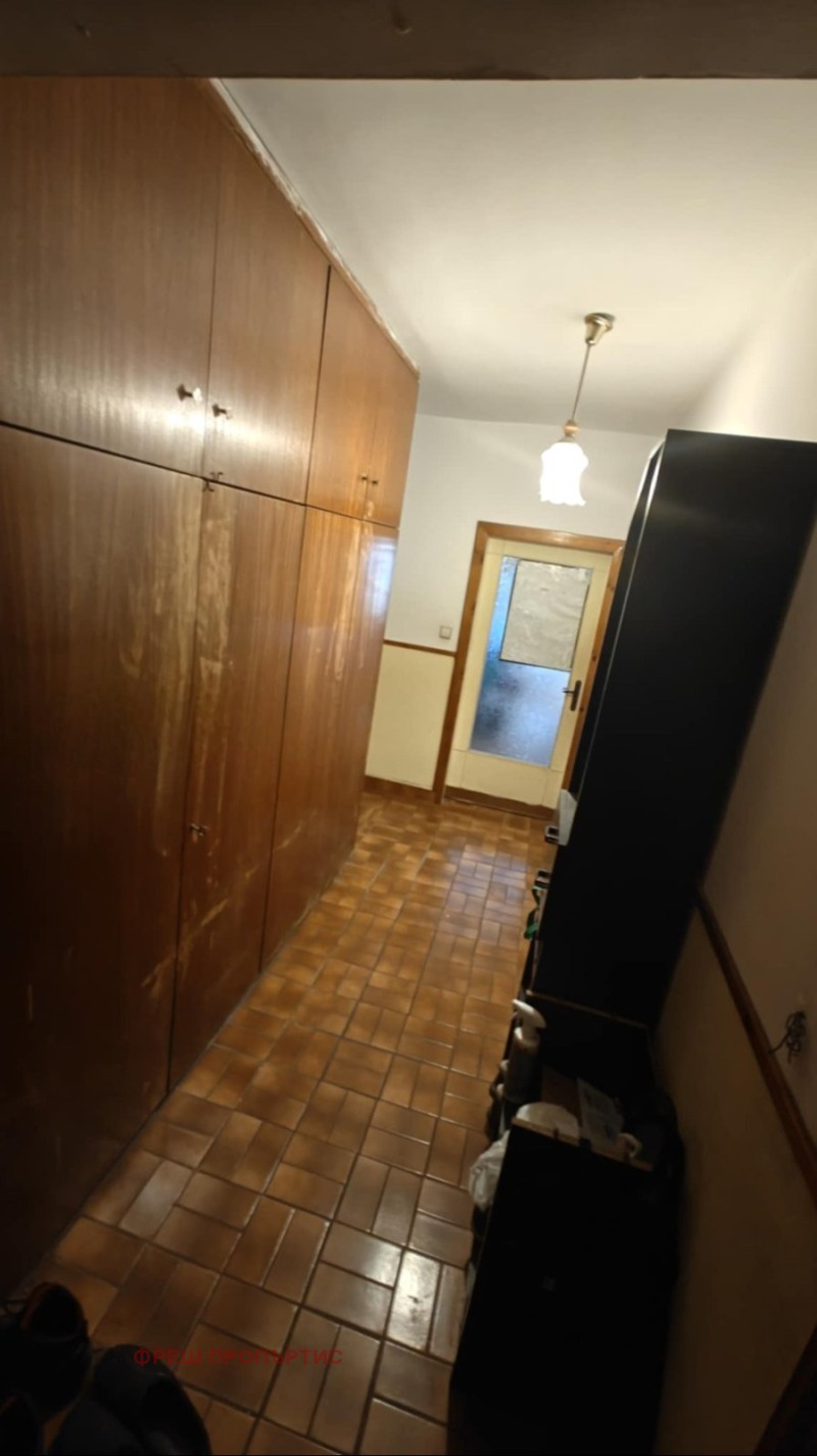 Продава  2-стаен град София , Банишора , 65 кв.м | 23840426 - изображение [4]