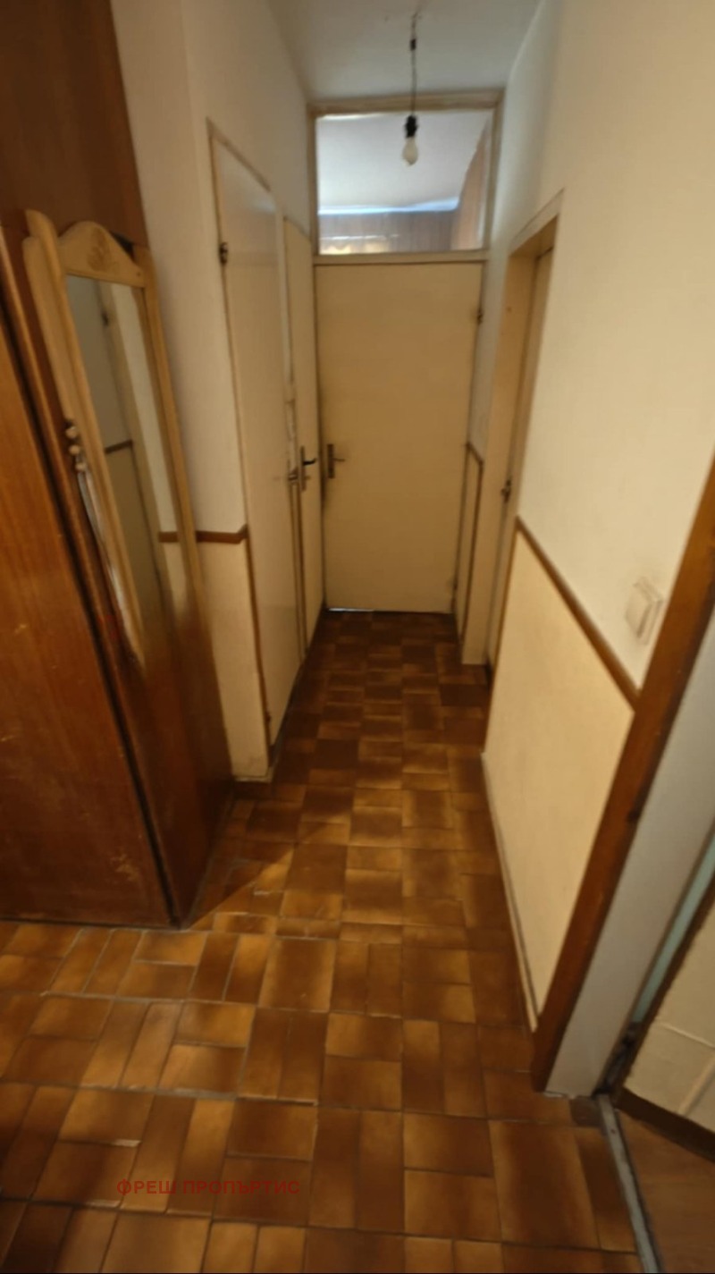Продава  2-стаен град София , Банишора , 65 кв.м | 23840426 - изображение [3]