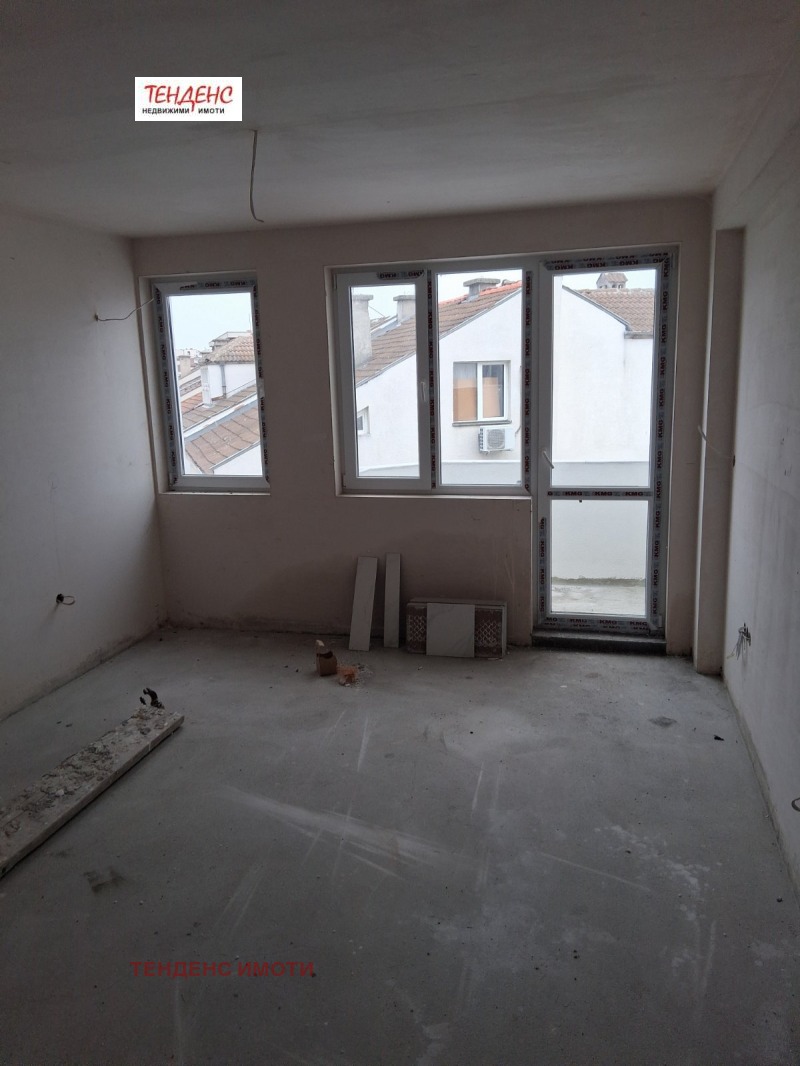 Продава 3-СТАЕН, гр. Кърджали, Център