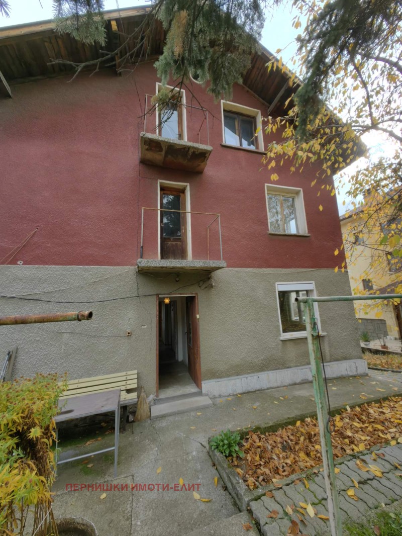 Продава КЪЩА, гр. Перник, Ралица, снимка 2 - Къщи - 52388236