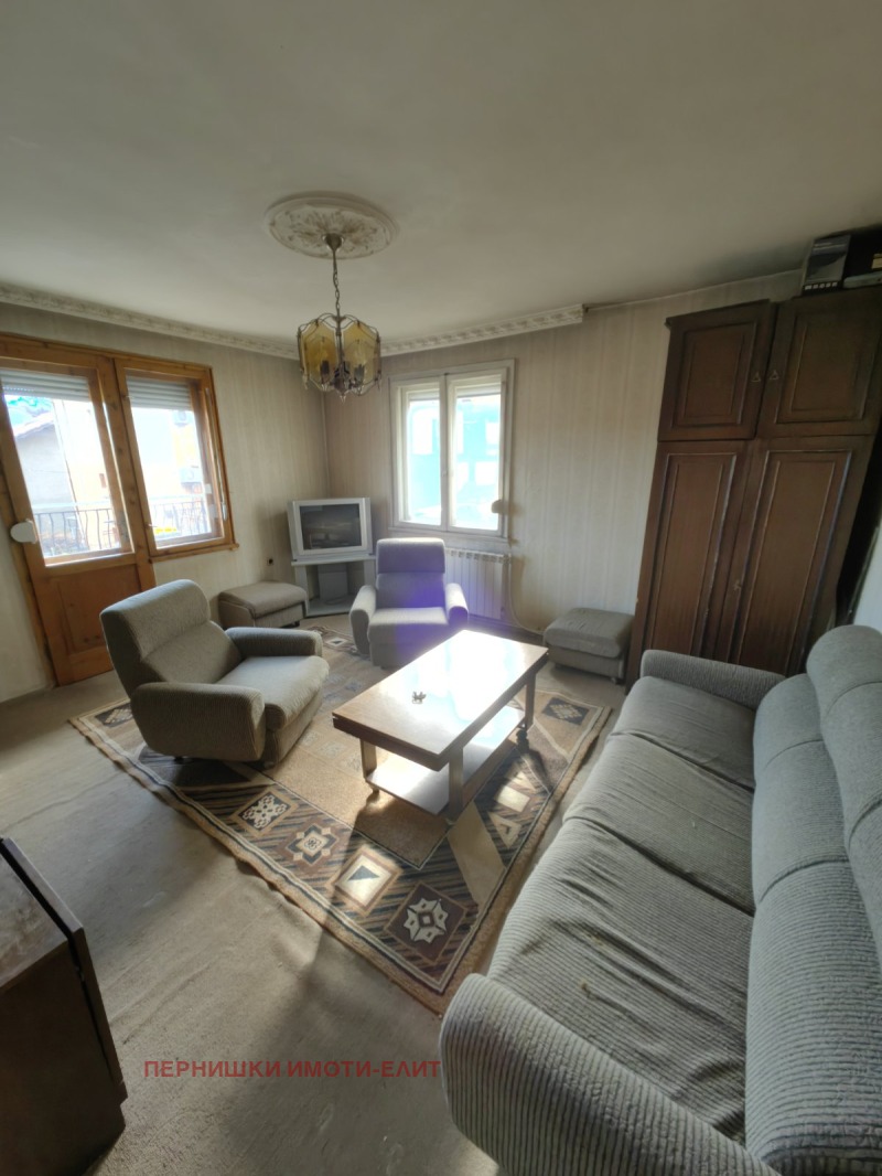 Продава КЪЩА, гр. Перник, Ралица, снимка 10 - Къщи - 52388236