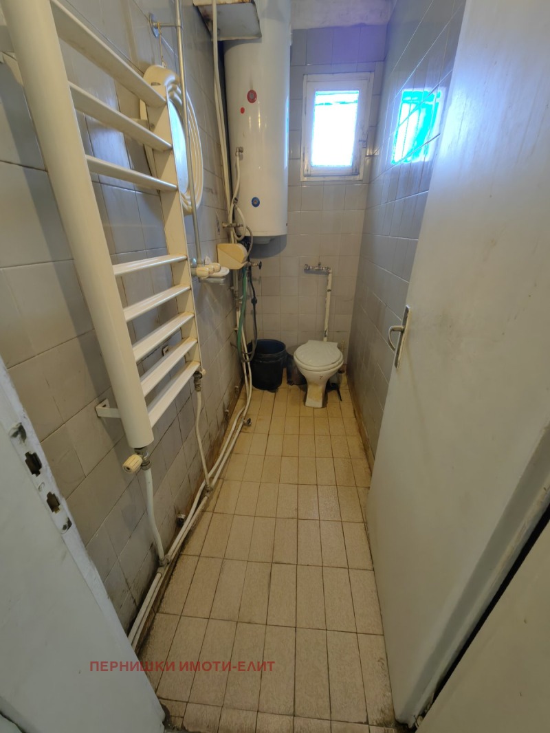 Продава КЪЩА, гр. Перник, Ралица, снимка 6 - Къщи - 52388236