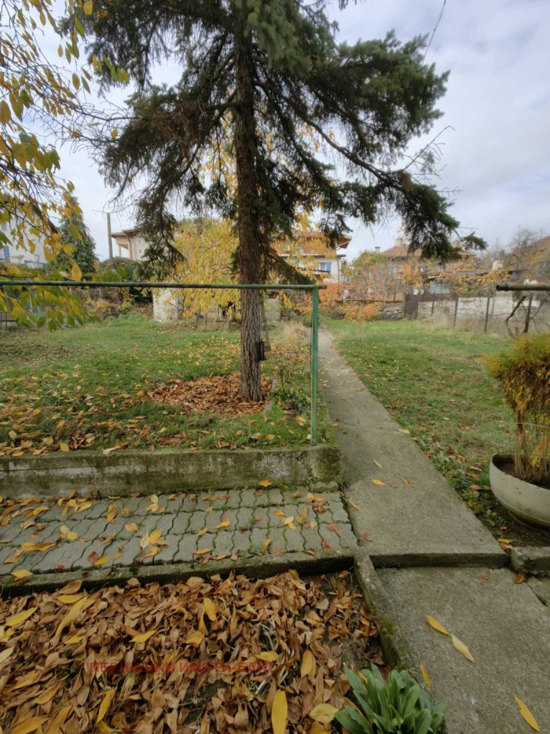 Продава КЪЩА, гр. Перник, Ралица, снимка 14 - Къщи - 52388236