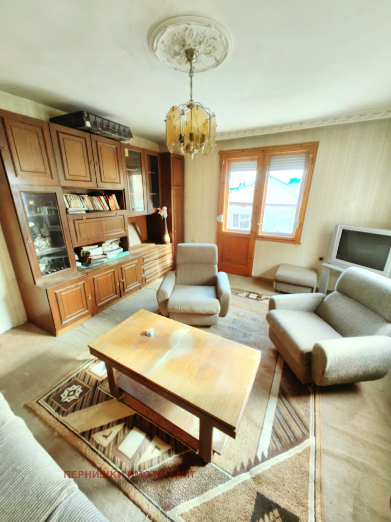 Продава КЪЩА, гр. Перник, Ралица, снимка 9 - Къщи - 52388236