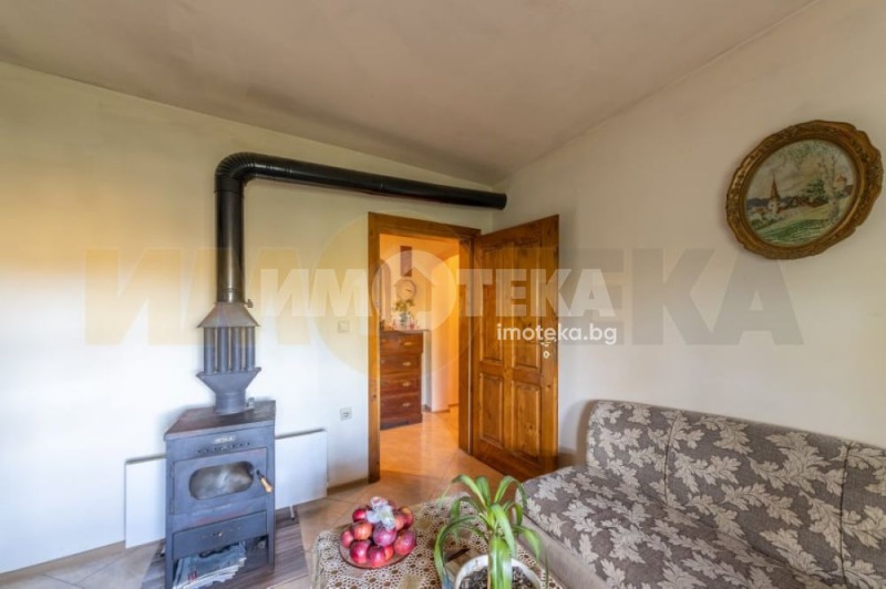 Продава КЪЩА, с. Осеново, област Варна, снимка 13 - Къщи - 52851623