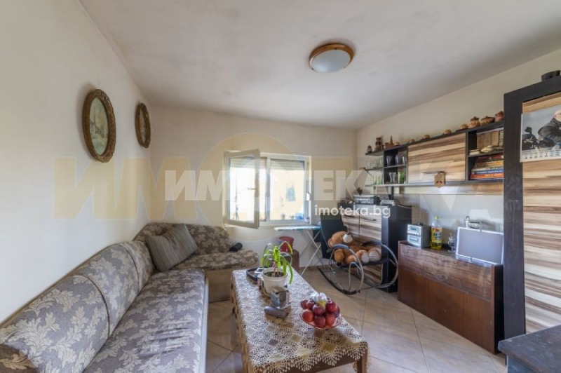 Продава КЪЩА, с. Осеново, област Варна, снимка 2 - Къщи - 52851623