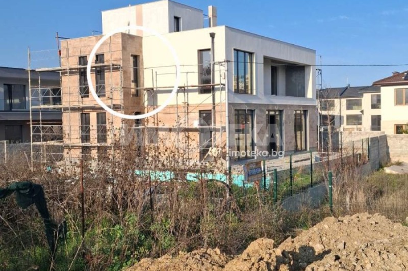 Продава КЪЩА, гр. Варна, Виница