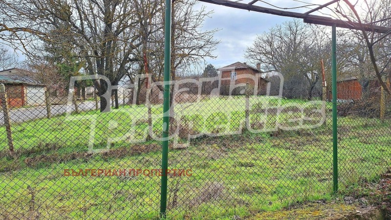 Продава КЪЩА, с. Червенци, област Варна, снимка 15 - Къщи - 53468229