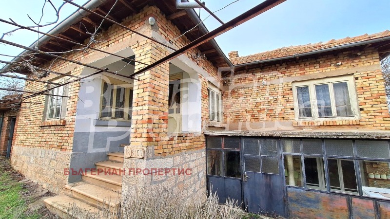 Продава КЪЩА, с. Червенци, област Варна, снимка 10 - Къщи - 53468229