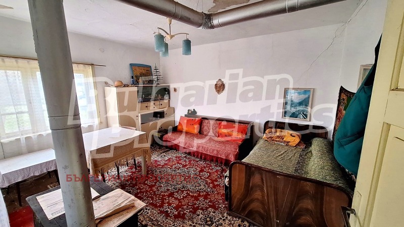 Продава КЪЩА, с. Червенци, област Варна, снимка 13 - Къщи - 53468229