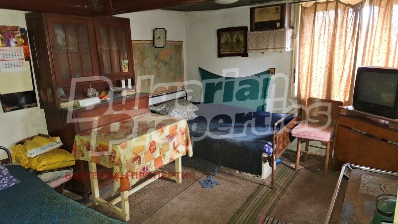 Продава КЪЩА, с. Червенци, област Варна, снимка 4 - Къщи - 53468229