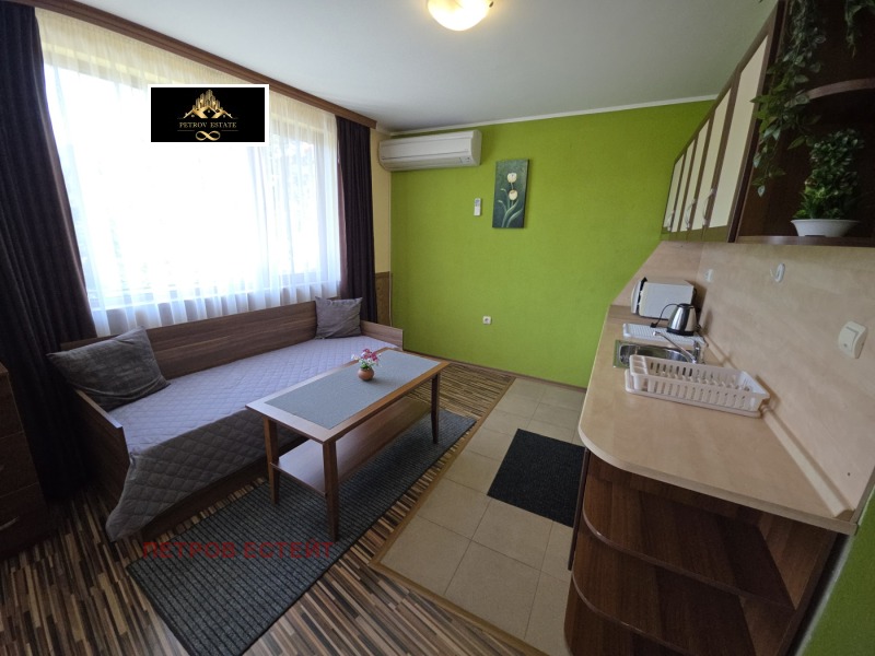 Продава  Хотел област Пазарджик , гр. Батак , 560 кв.м | 48890606 - изображение [10]
