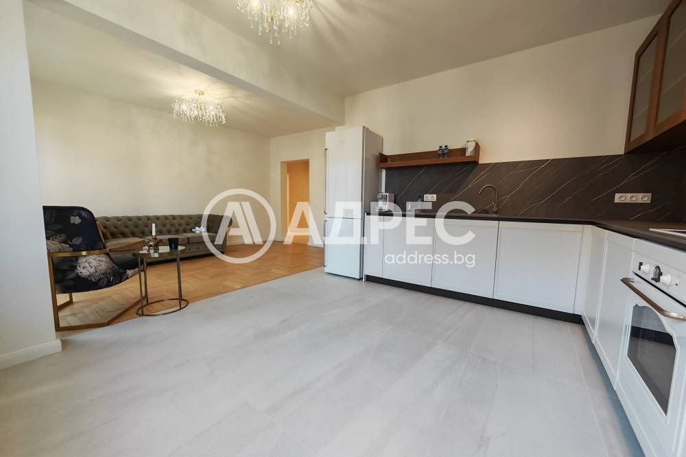 Продава 3-СТАЕН, гр. София, Център, снимка 3 - Апартаменти - 53650834